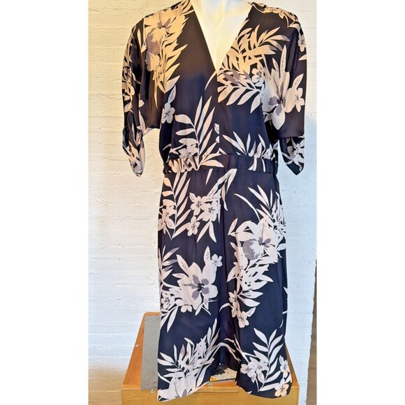 Tucker Silk Juliette Midi Dress Floral Dress M Cottagecore, Designer Classic - Picture 1 of 10